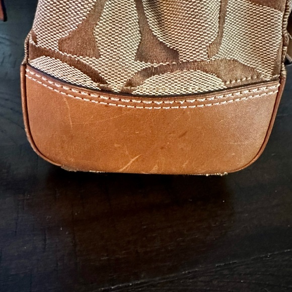 Vintage Coach Signature Handbag - Picture 13 of 13